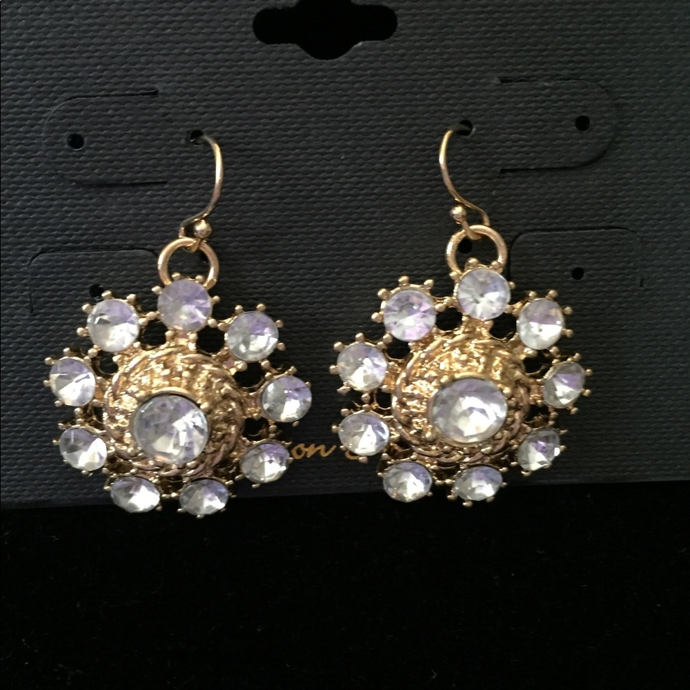 Jewelry - Picture 3 of 8